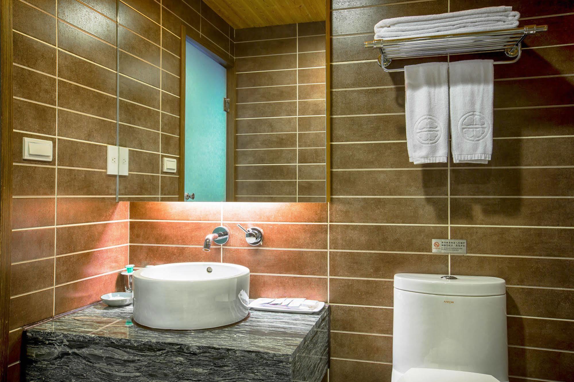 Cai She Hotel Taipei Bagian luar foto
