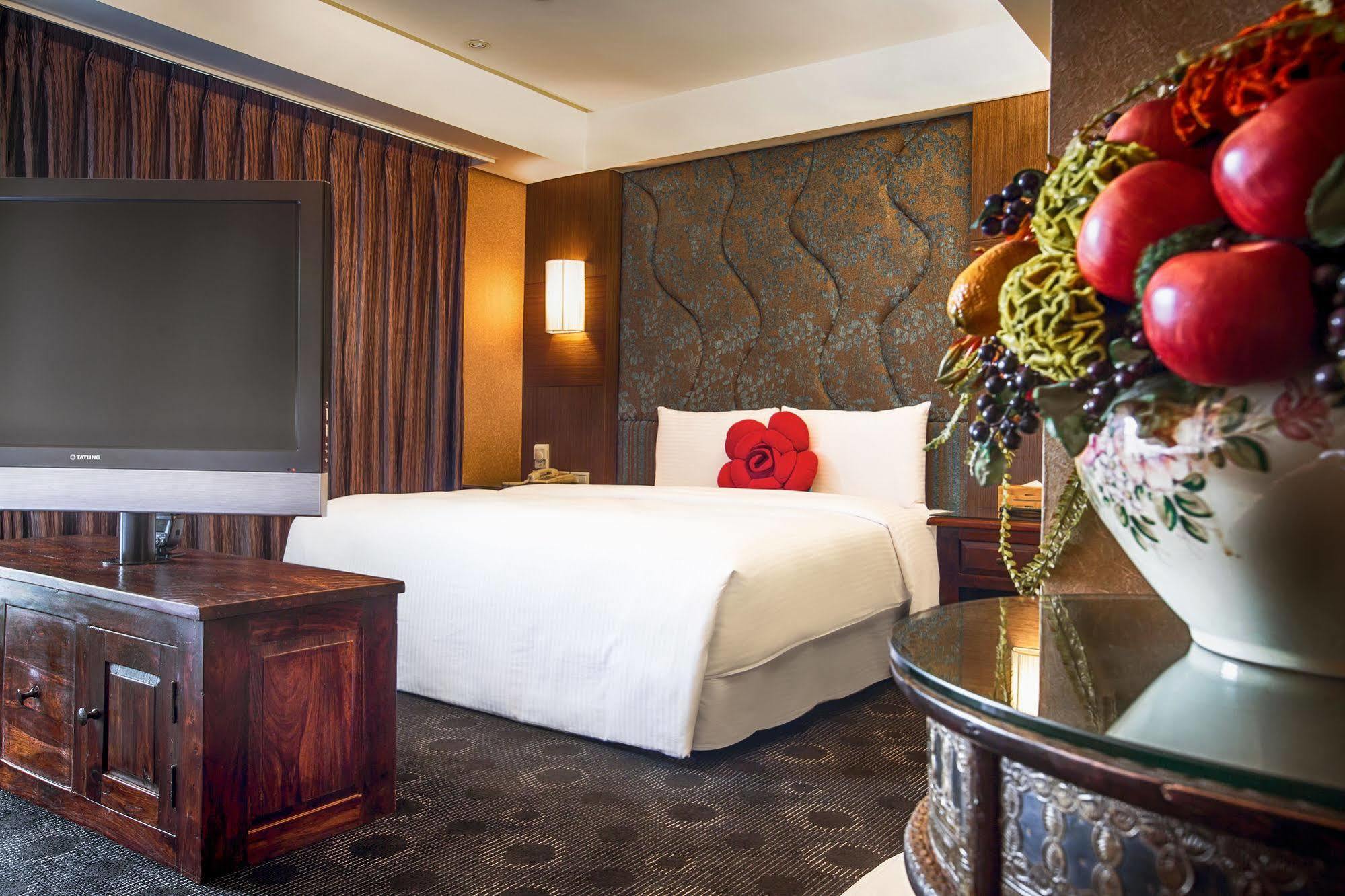 Cai She Hotel Taipei Bagian luar foto